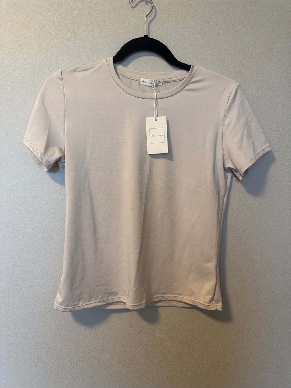 NWT Active Usa Women's Crewneck Short Sleeve T-Shirt Cream